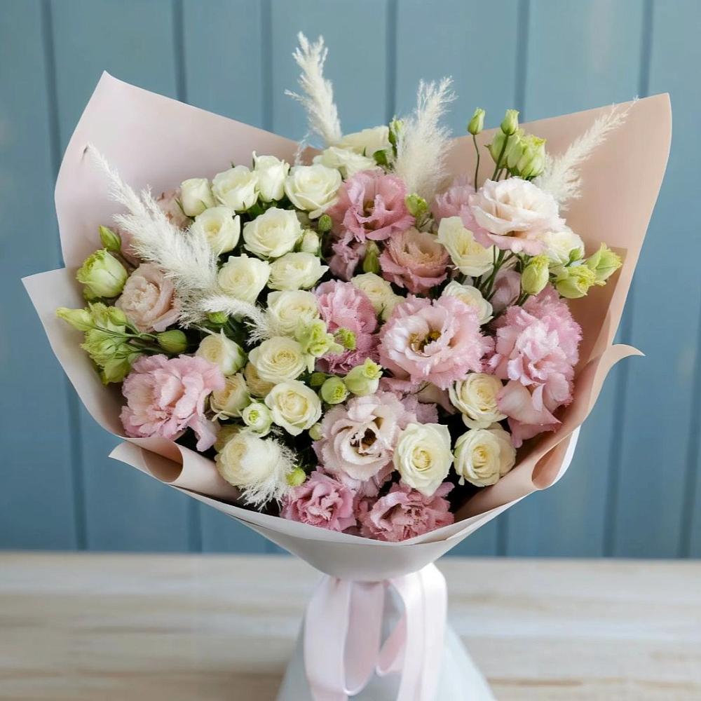 Букет цветов из: Альстромерии и Розы в Магадане