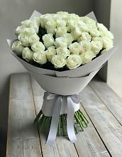 Букет 35 Белых роз в Магадане