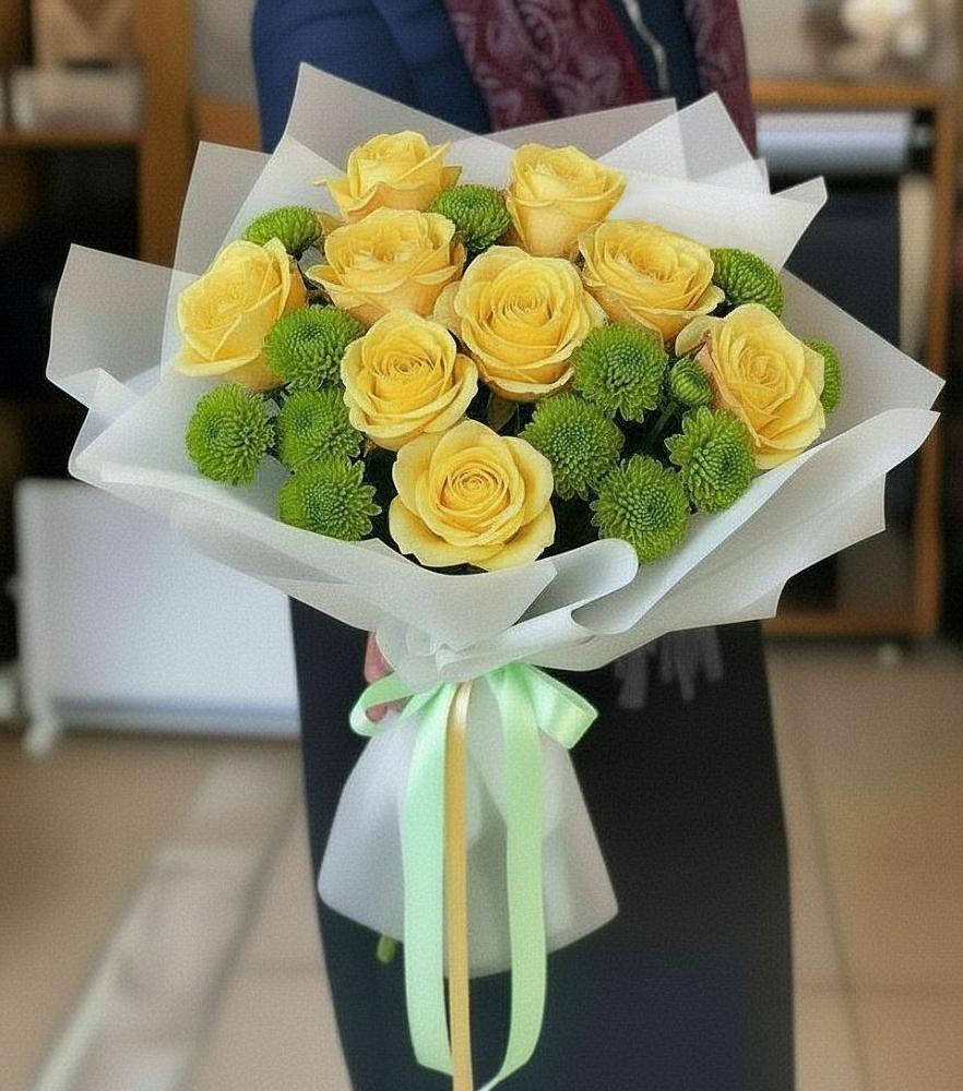 Букет цветов из: Хризантемы и Розы в Магадане