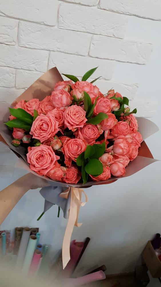 Букет цветов из: Розы в Магадане