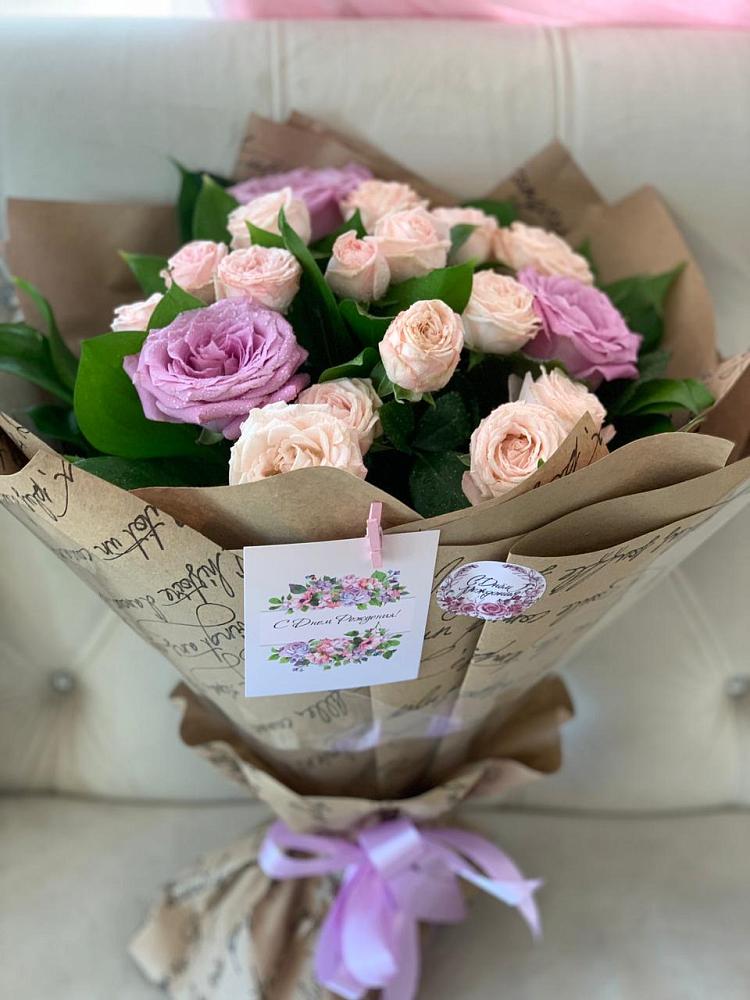 Букет цветов из: Розы в Магадане