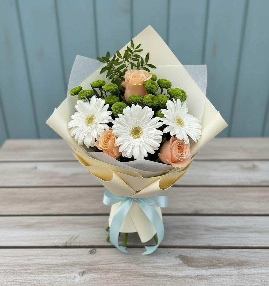 Букет цветов из: Герберы, Розы и Хризантемы в Магадане