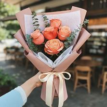 Букет цветов из:  Розы в Магадане