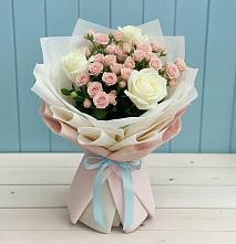 Букет цветов из:  Розы #REPLACE_PRED# Магадане