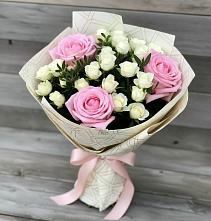 Букет цветов из:  Розы #REPLACE_PRED# Магадане