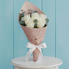 Букет цветов из:  Розы в Магадане