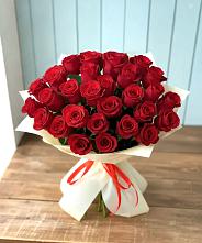 Букет 29 Красных роз в Магадане