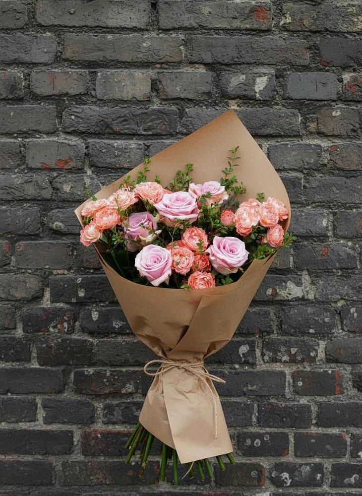 Букет цветов из: Розы в Магадане