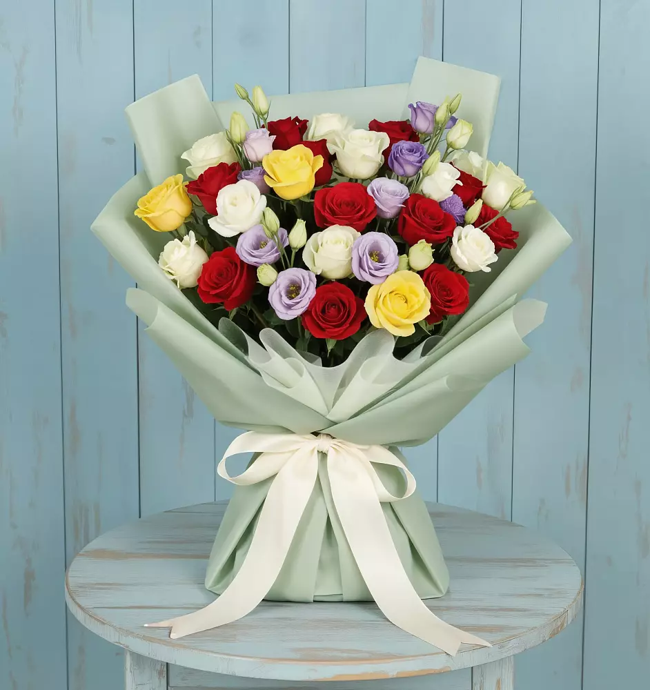 Букет цветов из: Розы в Магадане