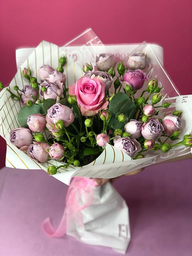 Букет цветов из: Розы в Магадане