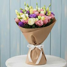 Букет цветов из:  Лизиантусы в Магадане